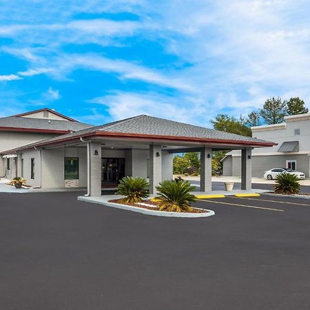 Red Roof Inn & Suites Thomasville Exterior photo